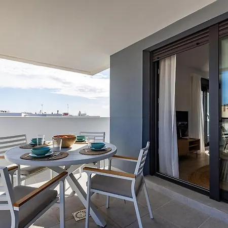 Stylish Floor 2 Bedroom Escape In Εστεπόνα