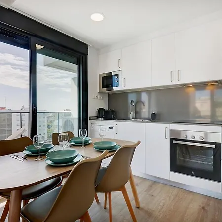 Appartement Stylish Floor 2 Bedroom Escape In *