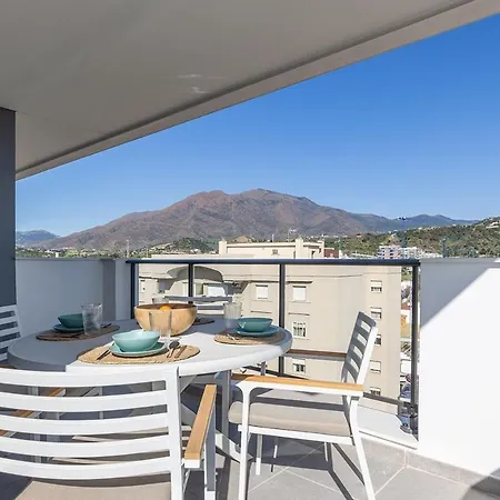 Stylish Floor 2 Bedroom Escape In Appartement Estepona